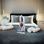 Apartament White Glove Deluxe Kopernik